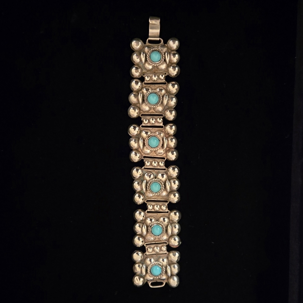 STERLING SILVER VINTAGE HANDCRAFTED MID-CENTURY TURQOISE BRACELET